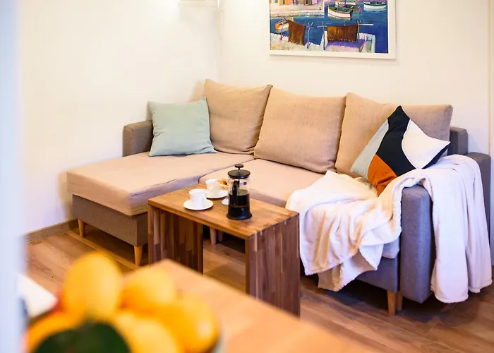 150M To Beach - Free Parking - Garden View